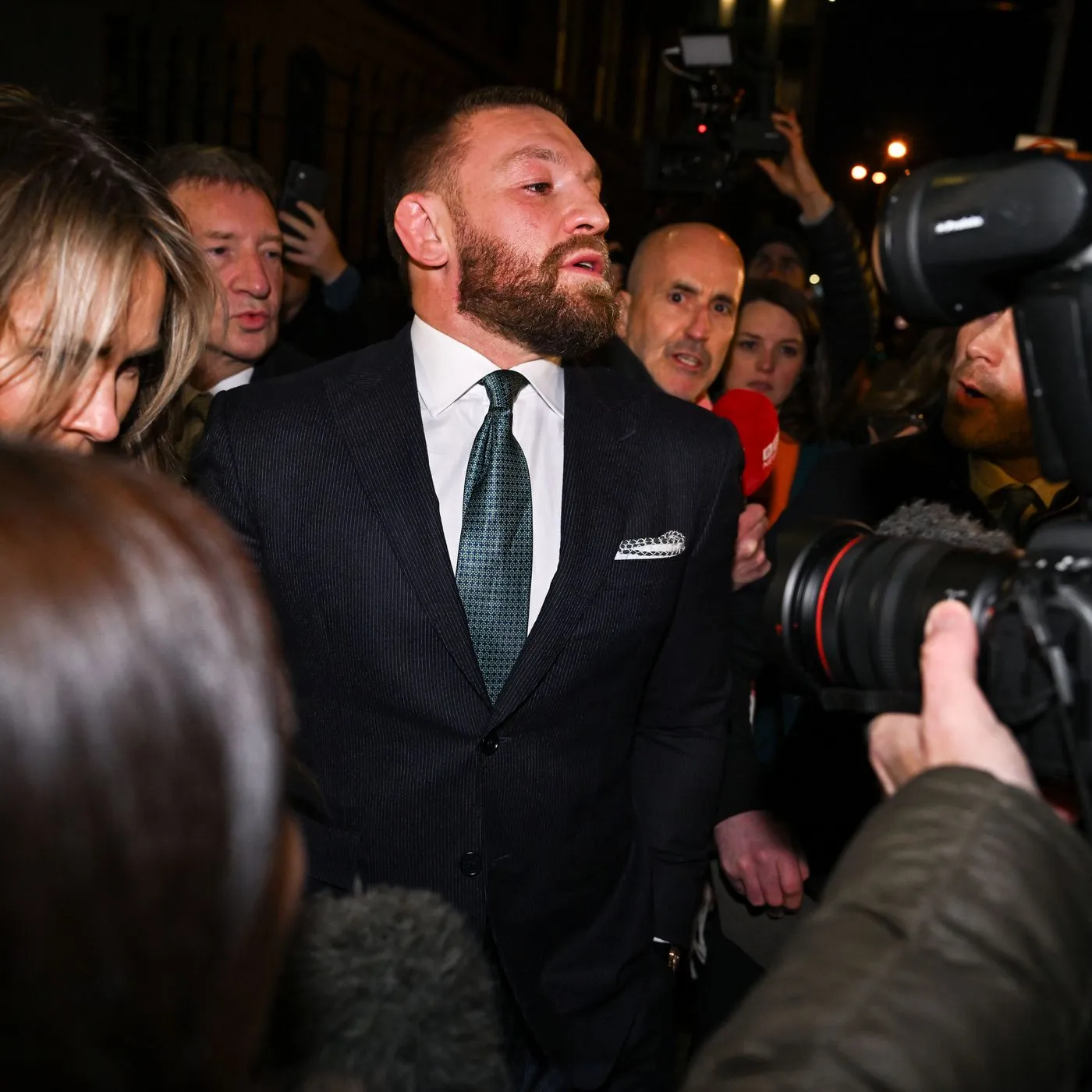 Conor McGregor khẳng định mình vô tội trong tuyên bố tiếp theo sau khi bị phát hiện có hành vi tấn công tình dục - MMA Fighting