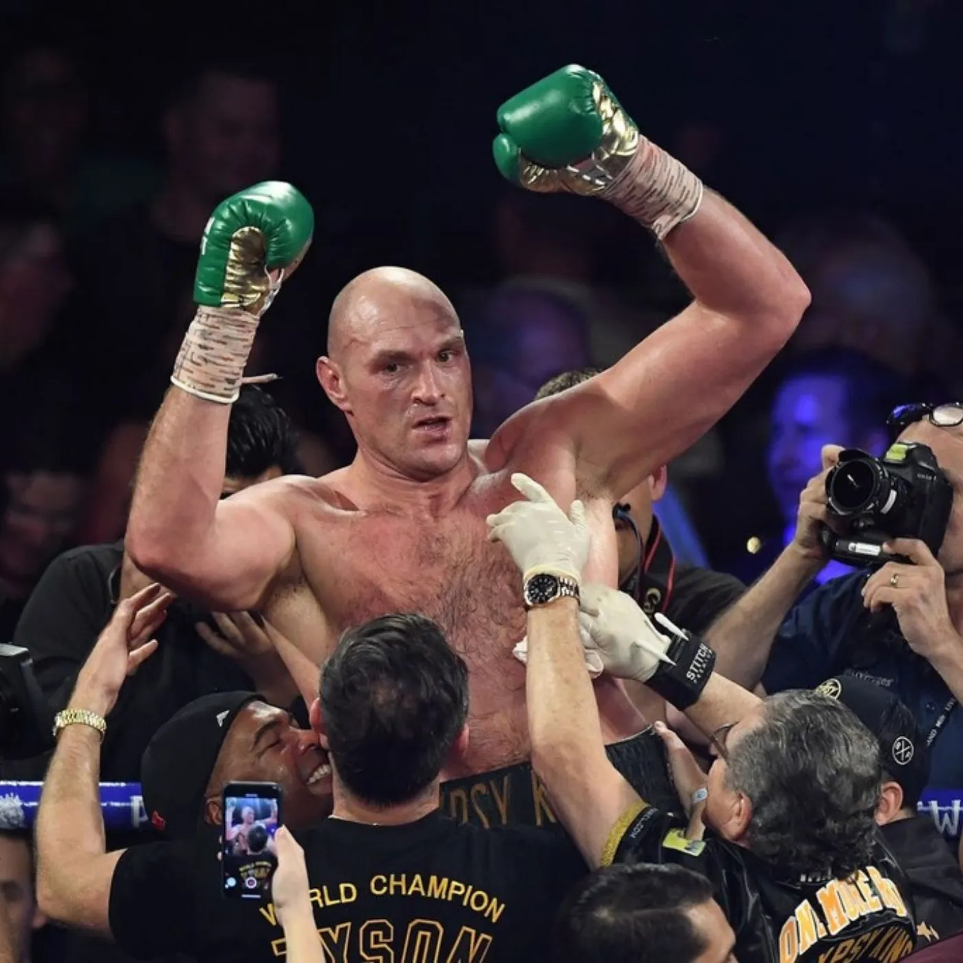 image_674e8101a8828 Fury and Usyk: Boxing's Technical Mastery vs. Raw Power