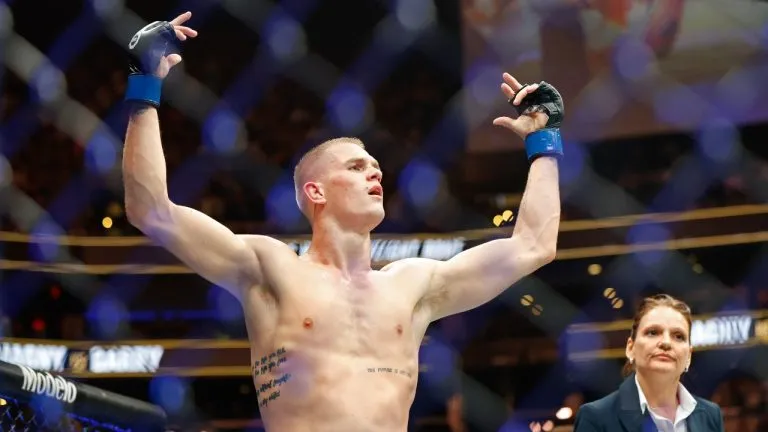 Ngôi sao đang lên Ian Machado Garry lập kỷ lục trước UFC 298 - Sportsnet.ca