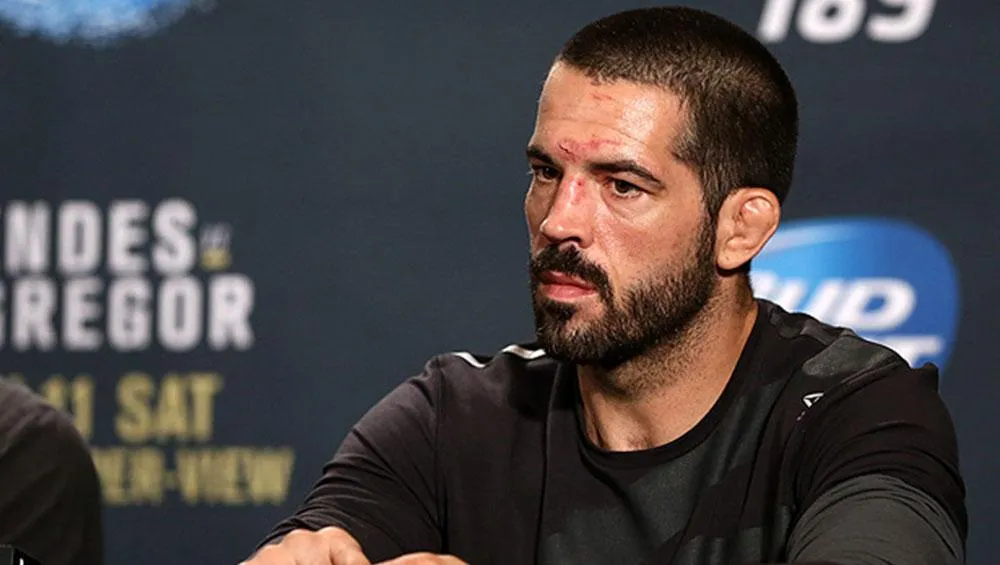 Phản ứng của Matt Brown và « ác ý » của Dustin Poirier với UFC - Người hâm mộ UFC