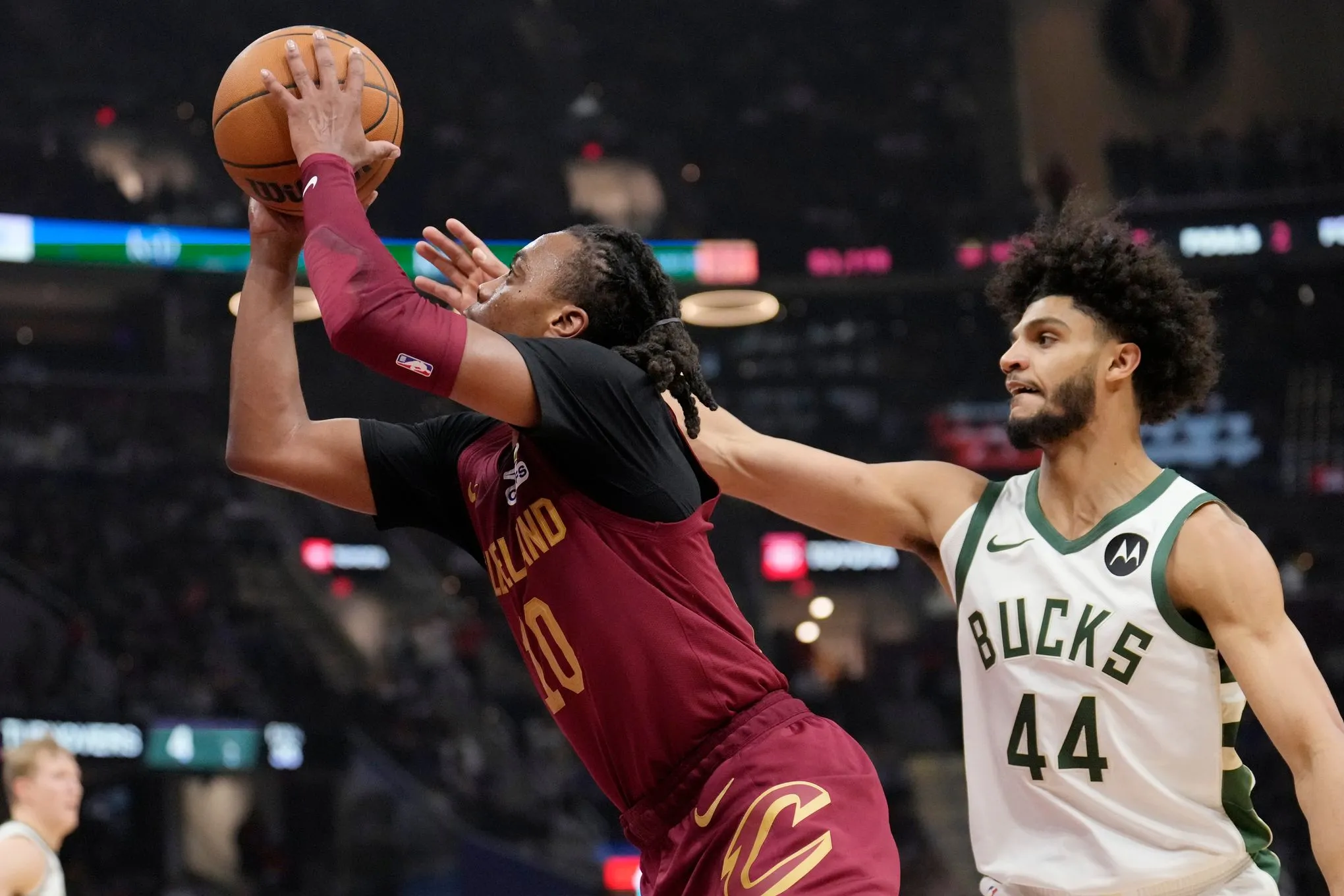 Darius Garland scores 39, Cavs improve to 8-0 with 116-114 win over  struggling Bucks without Giannis | The Seattle Times