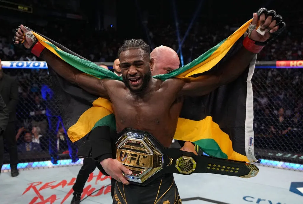 UFC 273: Aljamain Sterling làm im lặng những kẻ hoài nghi, giữ lại danh hiệu hạng cân gà với quyết định chia rẽ khi Petr Yan lên án 'cướp' | South China Morning Post