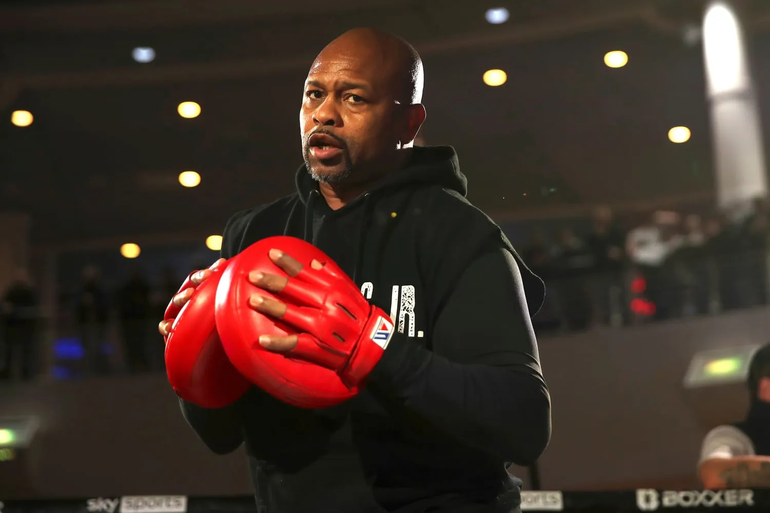 Nhà vô địch quyền anh Roy Jones Jr. cho biết con trai ông đã chết do tự tử