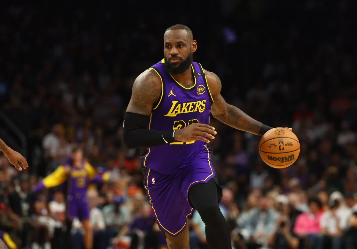 Why Warriors, Mavericks Could Act on Trade Rumors Involving Lakers Superstar LeBron James