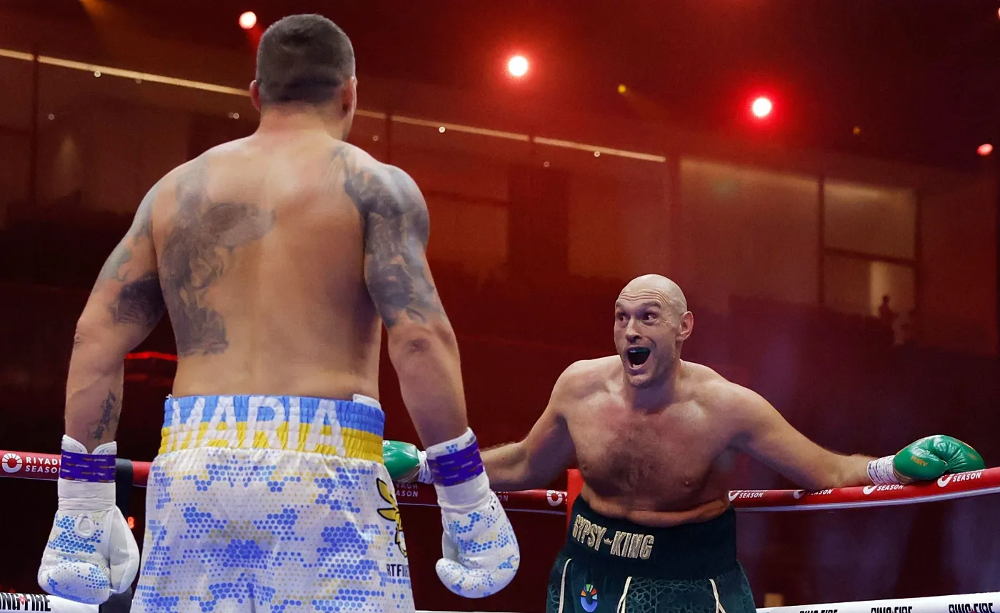 image_6760f7bf2a07f Lennox Lewis’ Advice for Tyson Fury - The Path to Victory Against Oleksandr Usyk in Their Rematch