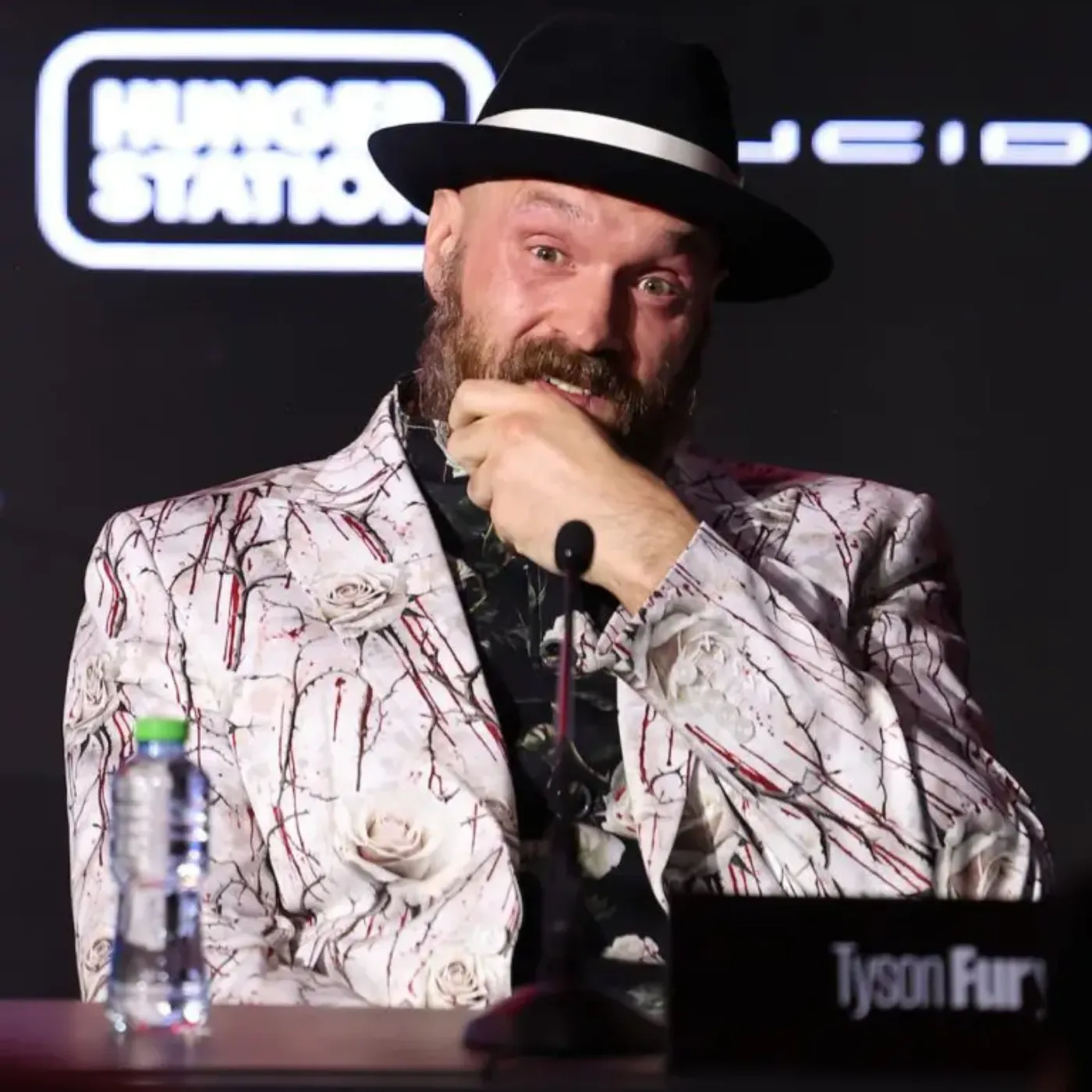 image_67652b60cfe17 [ 🎥 LIVE  ] Tyson Fury and Oleksandr Usyk suddenly changed the last minute for betting winner money