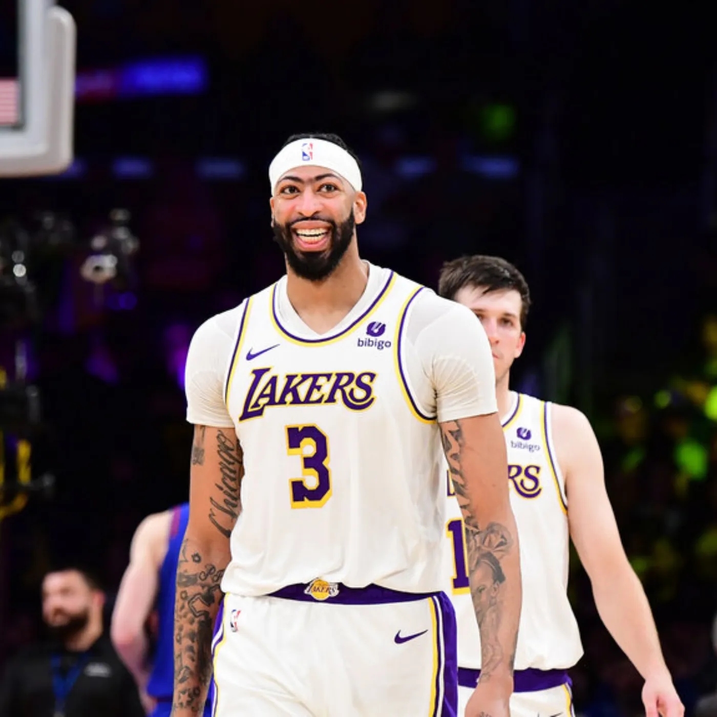 image_6768d426a4318 Anthony Davis Trolled by Wife After Hachimura's Game-Changing Play