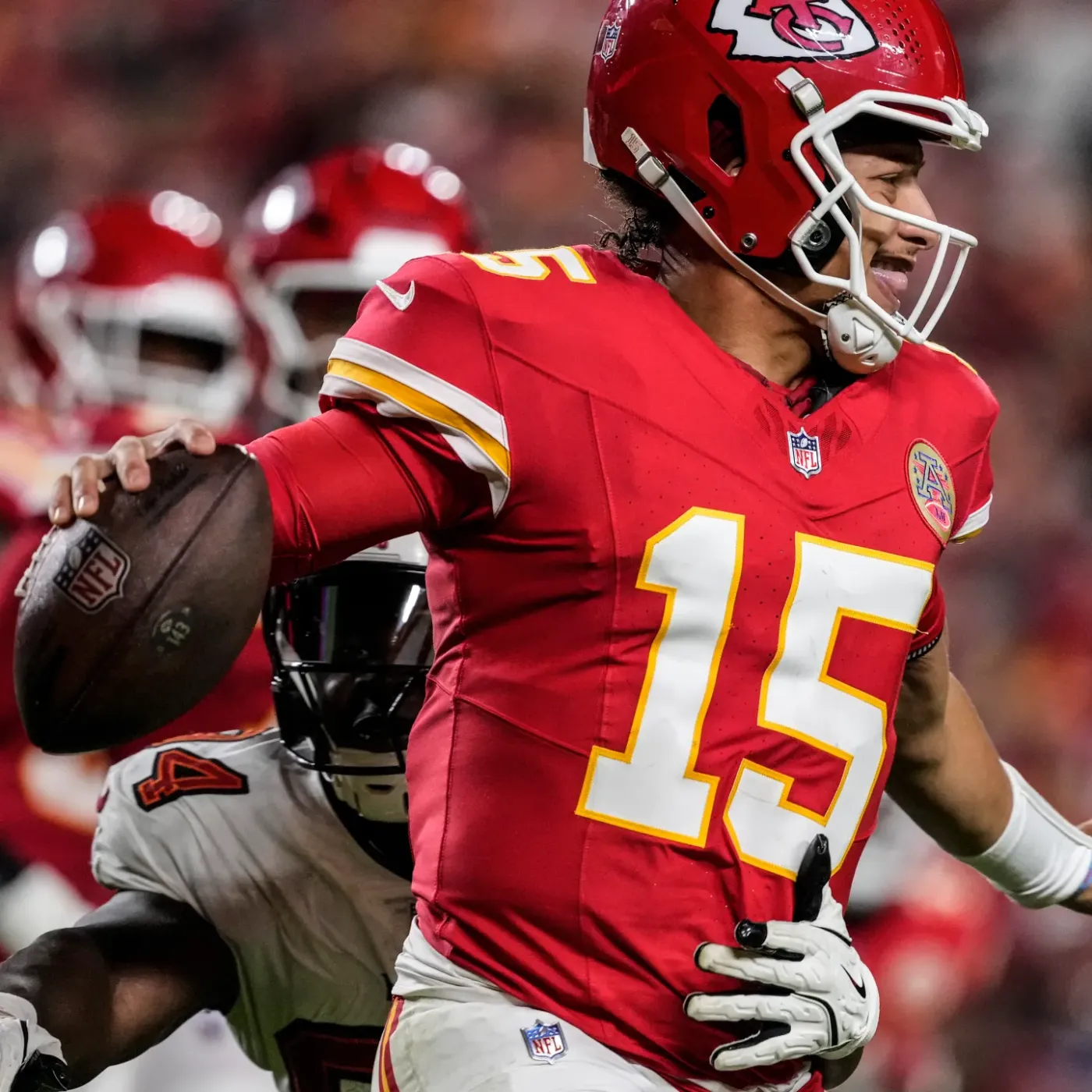 image_676902d9a224f The Hidden Struggles of Patrick Mahomes: Playing Through Pain