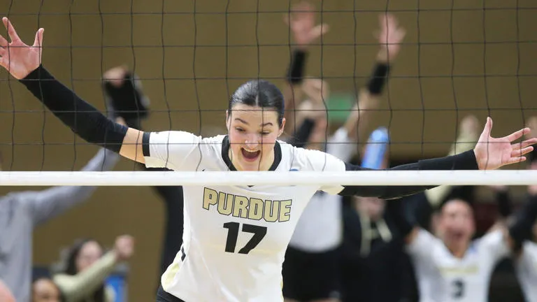 image_676a134ccdd1b Kentucky Volleyball Strengthens Roster With Former Purdue Star Eva Hudson
