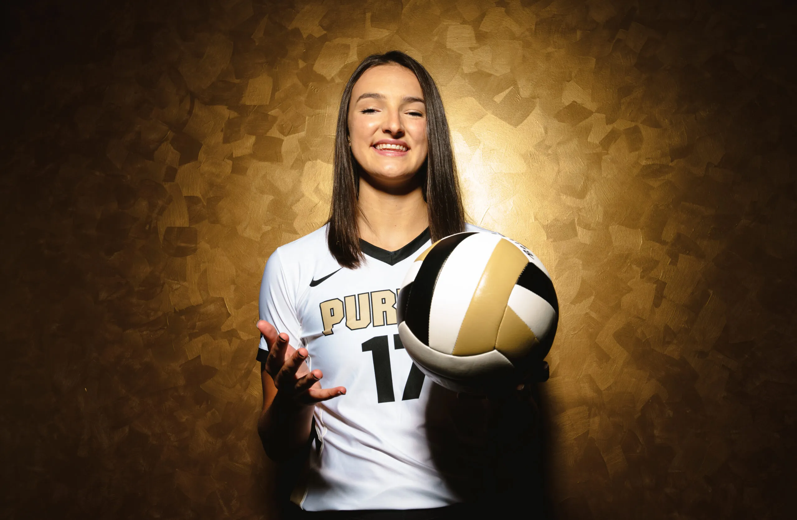 image_676a134d3389d Kentucky Volleyball Strengthens Roster With Former Purdue Star Eva Hudson