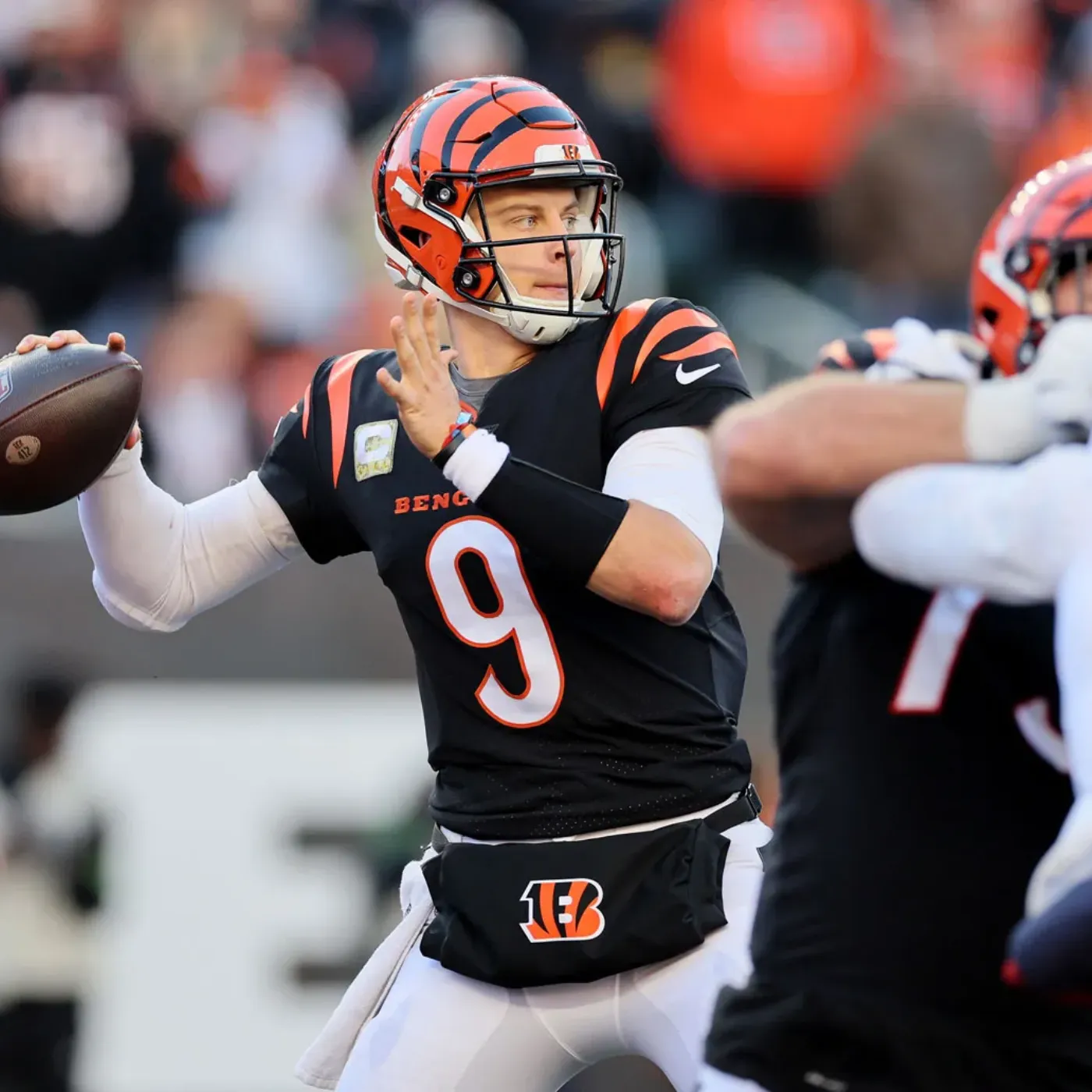 image_676a26fbd0f6a Bengals’ Tee Higgins Calls Joe Burrow 'Superman' After QB’s Jaw-Dropping TD Pass While Falling to the Ground