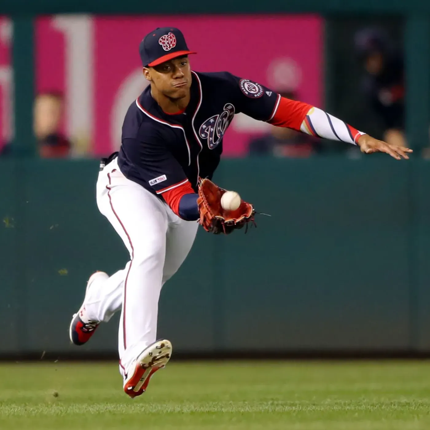 image_676a5c694146a Yankees Urged to Avoid $260 Million All-Star as Juan Soto Replacement: A Deeper Dive
