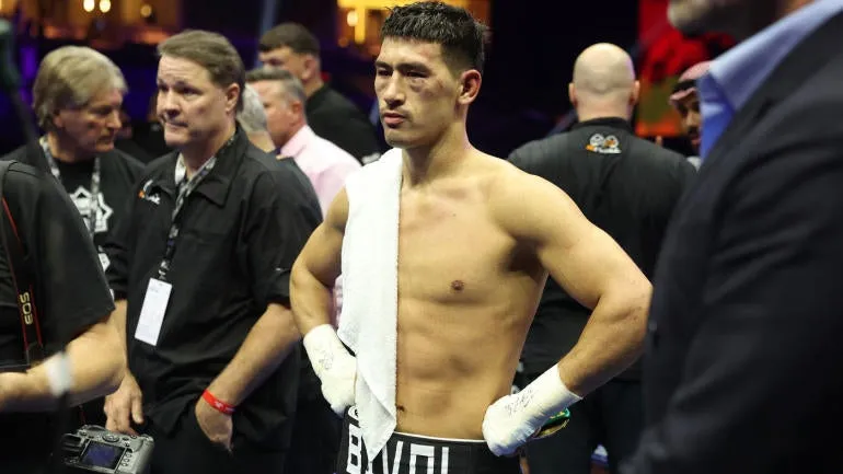 image_676b92fe1b39e Unchanged, unable to survive, Dmitry Bivol awkwardly keeps changing tactics ahead of the rematch with Artur Beterbiev