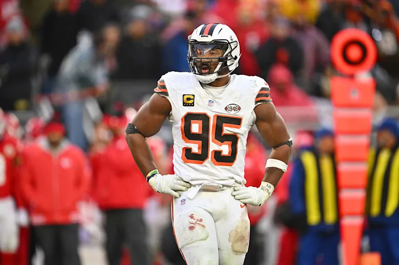 image_676bb09705d0f Myles Garrett goes on a rampage with Rebuild. Joe Thomas says Myles Garrett is weak and overrated⚡