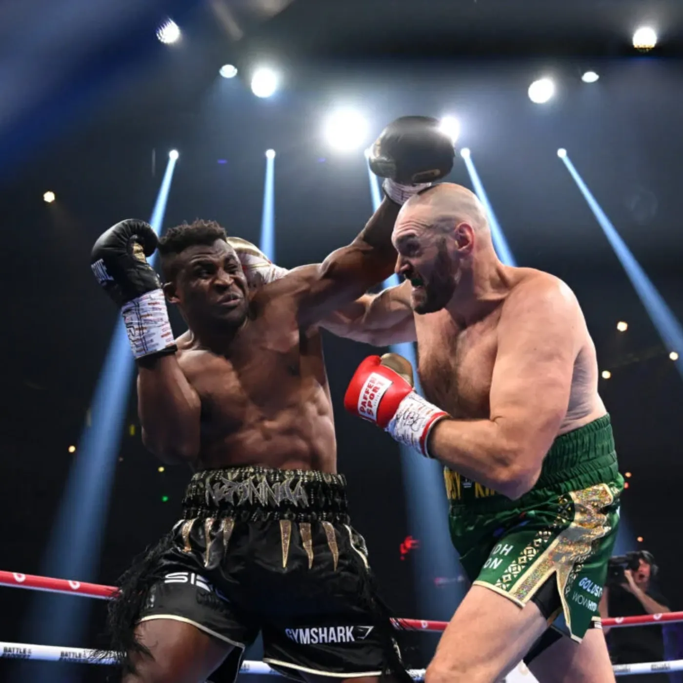 image_676cfed0f02d0 The Epic Showdown: How Big is Tyson Fury vs. Anthony Joshua in 2025?