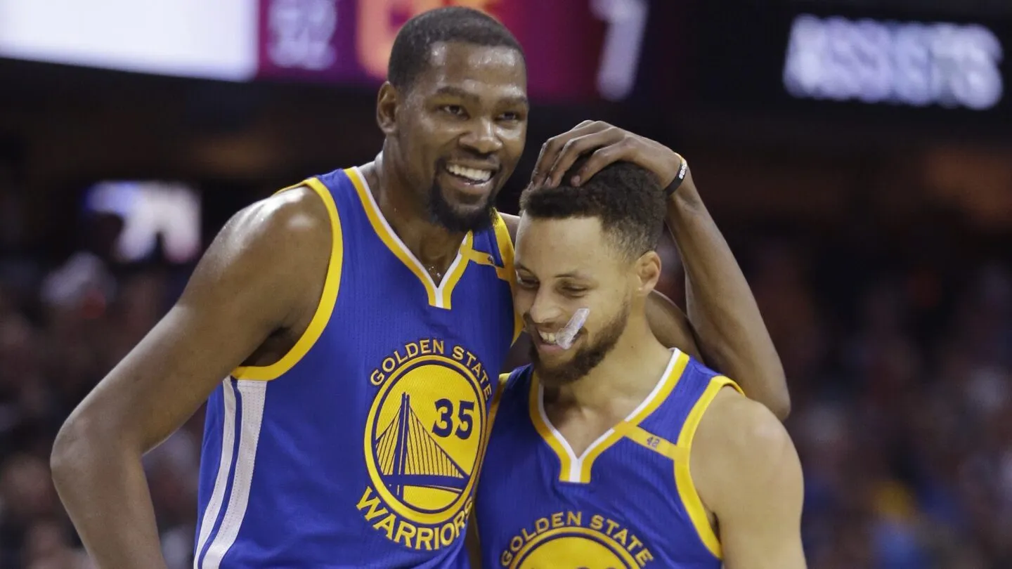 image_67723c141ee81 Kevin Durant accuses Steph Curry of cheating after an incredible game-winner