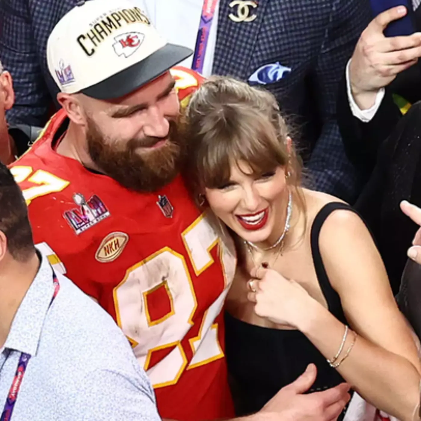 image_67735edf9baab Travis Kelce Surprises Taylor Swift with a New Year’s Proposal: A Romantic Start to 2025!