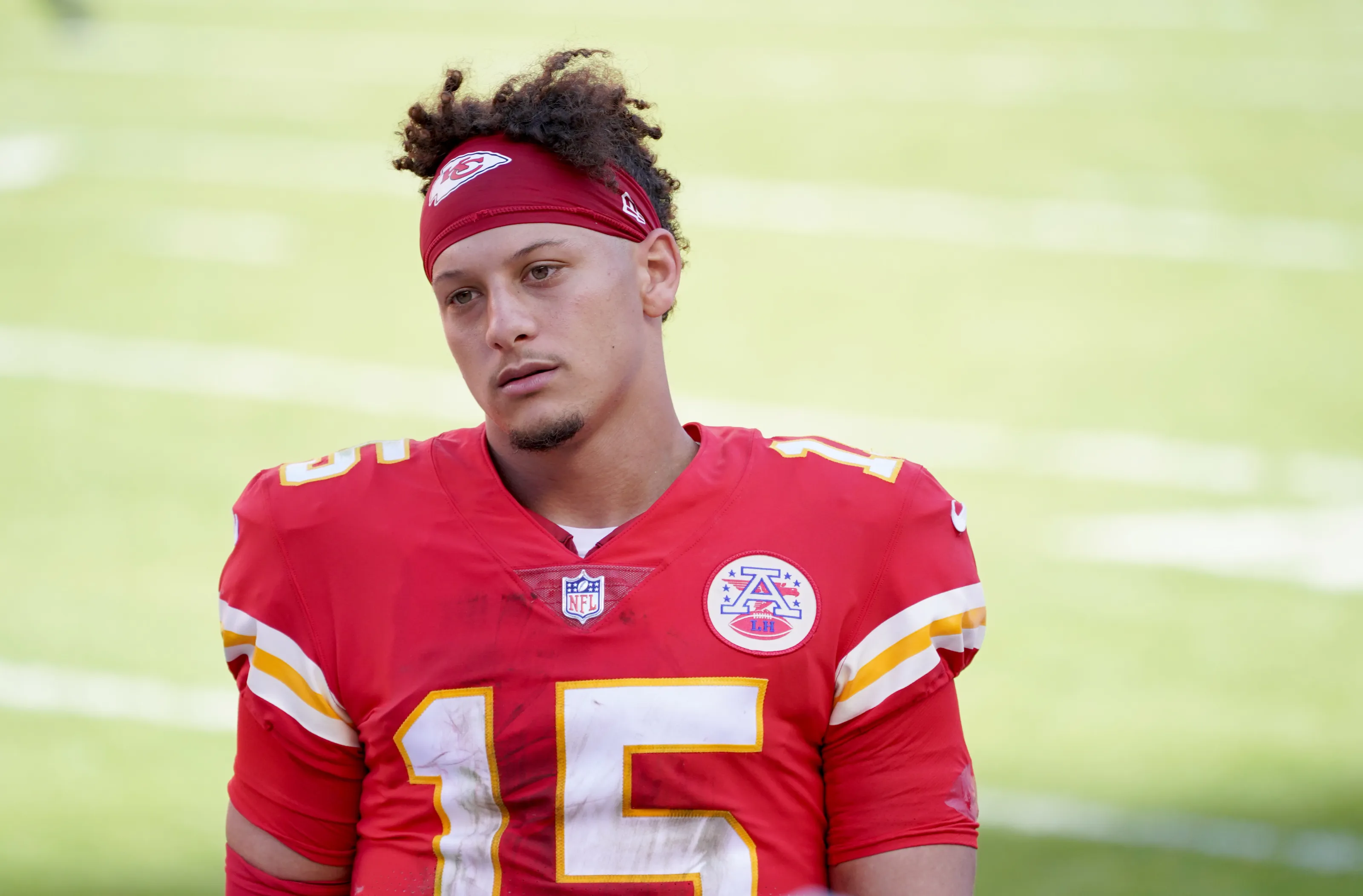 image_67758e182aa3c Shocking decision. When the Chiefs played the Broncos in Week 18, Carson Wentz started and Patrick Mahomes was benched. Click below to discover the shocking reason behind the Chiefs' bold move to remove him from the lineup to make way for Carson Wentz in Week 18