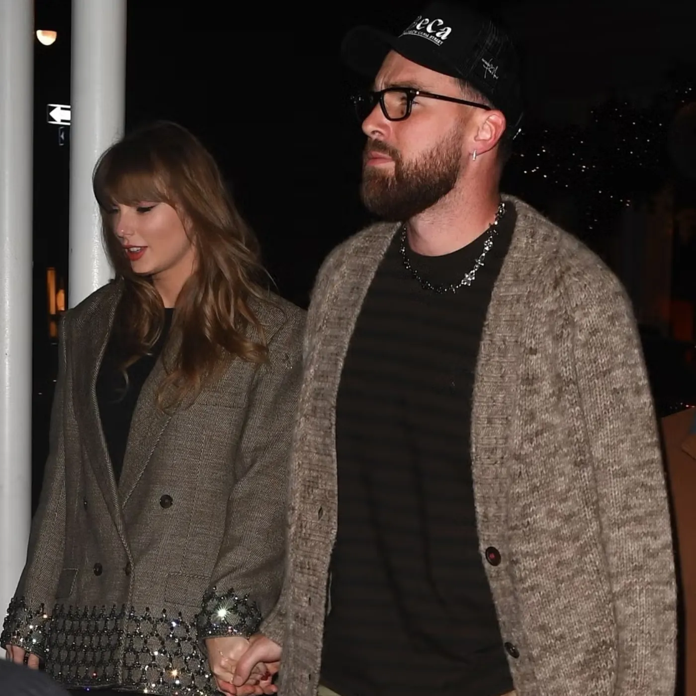 image_67765ab392be9 Taylor Swift and Travis Kelce Spotted Together on a Date—You Won't Believe Who Joined Them!