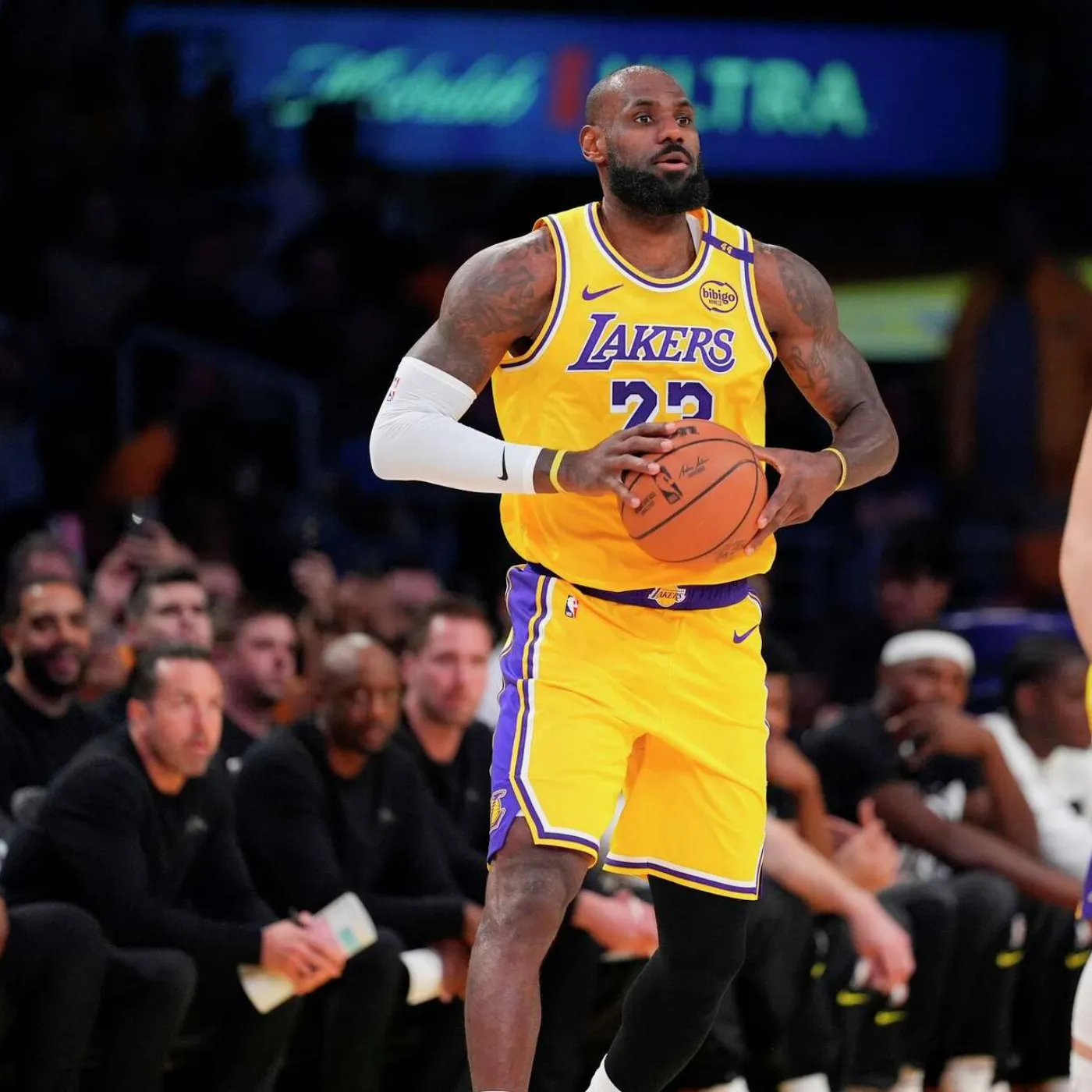 image_67ab0a6005127 LeBron James Defies Injury to Deliver Lakers' Jaw-Dropping Win