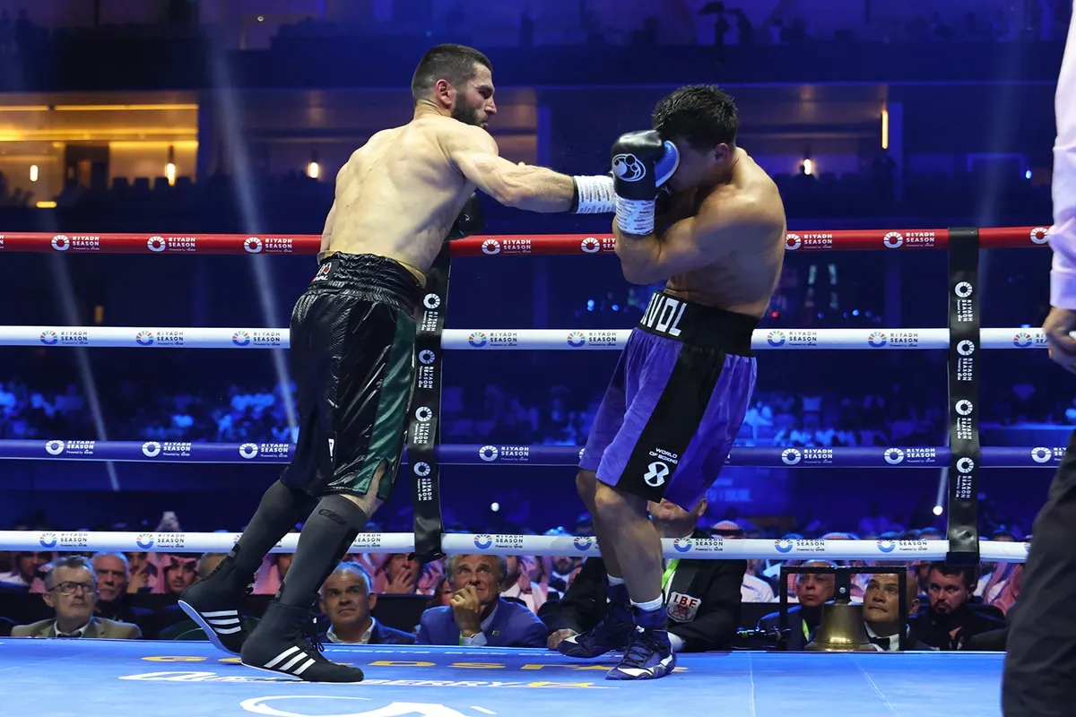 image_67ad5a4ed6061 Dmitry Bivol has revealed his strategy for the highly anticipated rematch against Artur Beterbiev