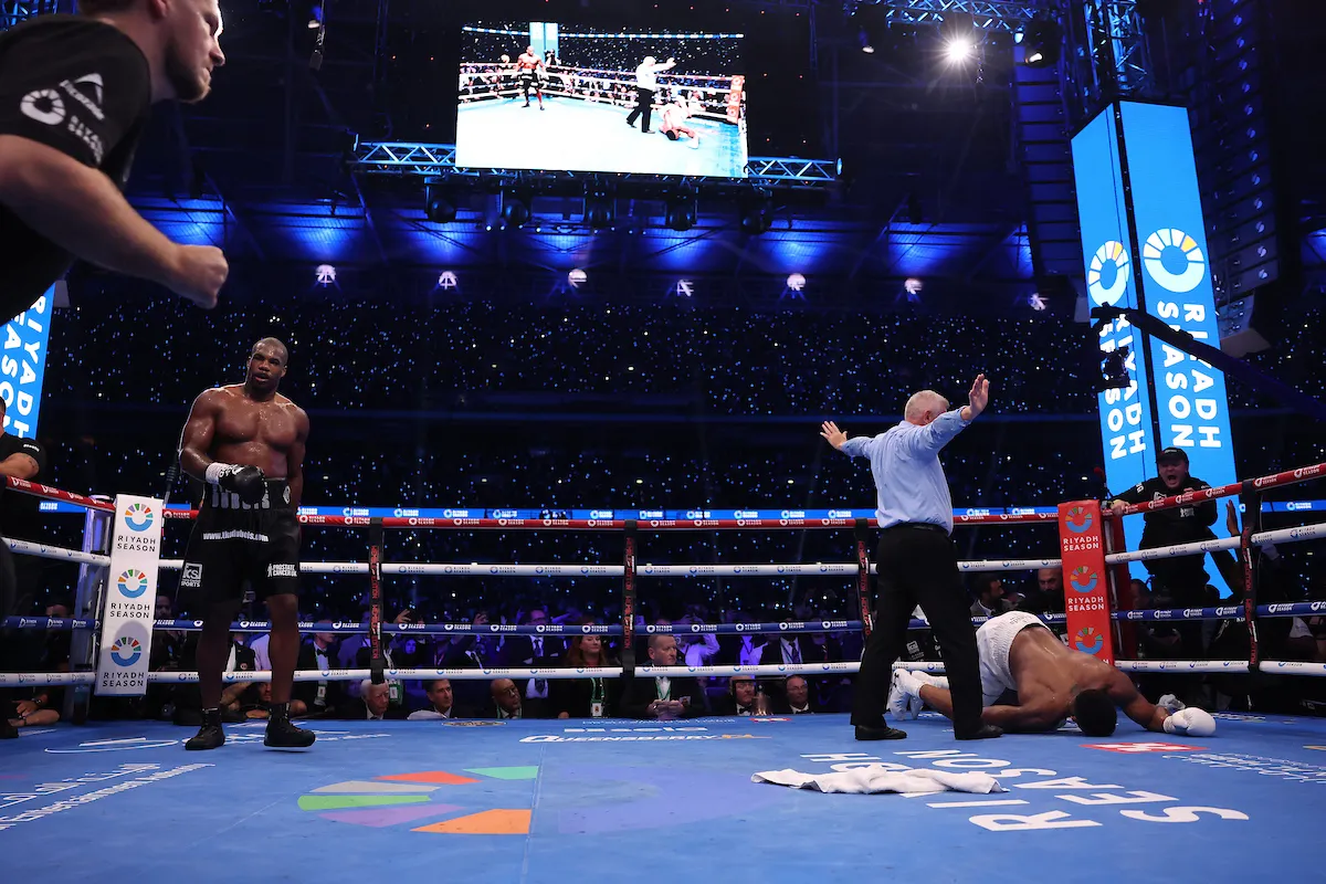 Max Boxing - News - Daniel Dubois defies oddsmakers and so-called experts, starches Anthony Joshua