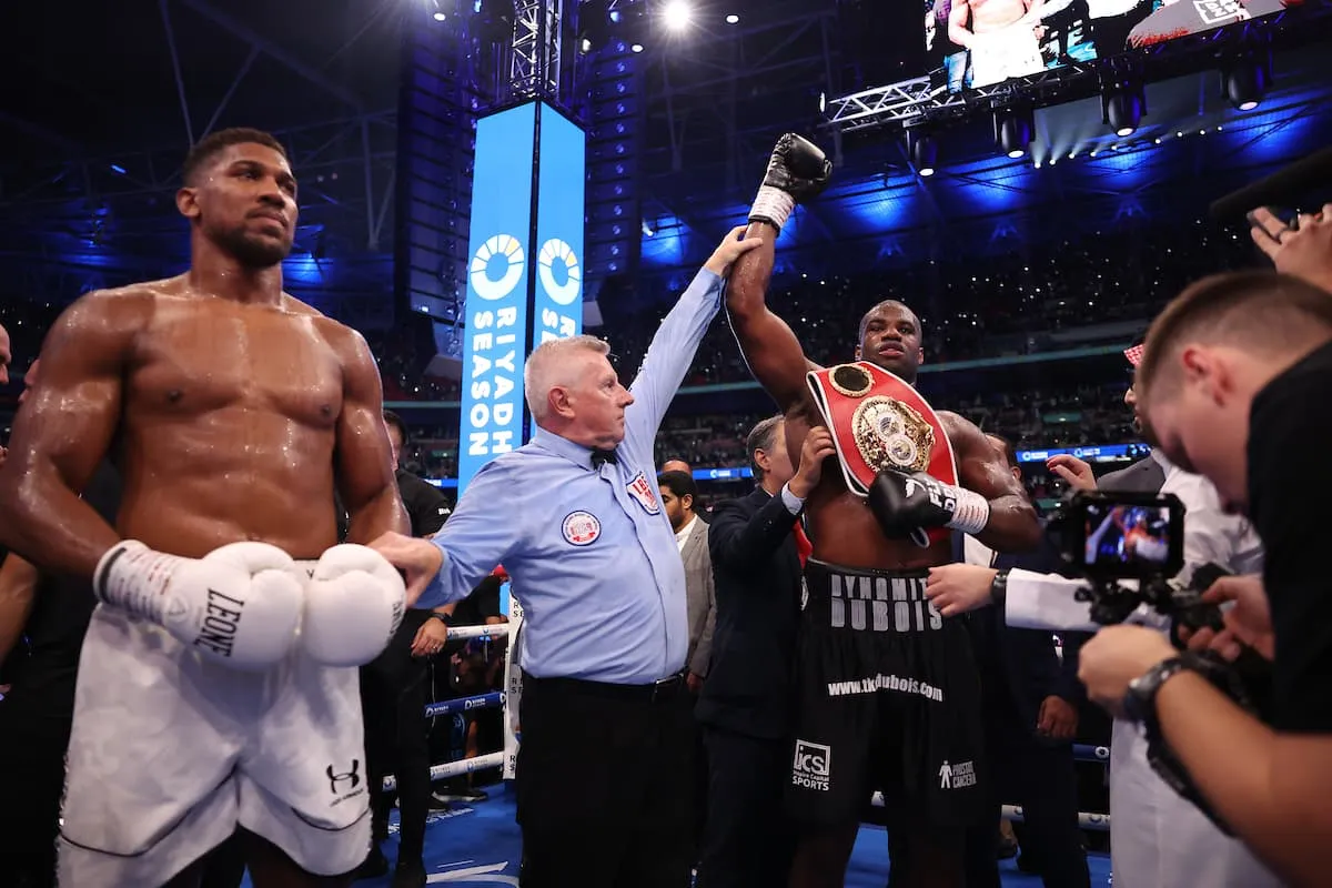 Ảnh: Daniel Dubois hạ Anthony Joshua nhiều lần trên đường hạ KO ở London