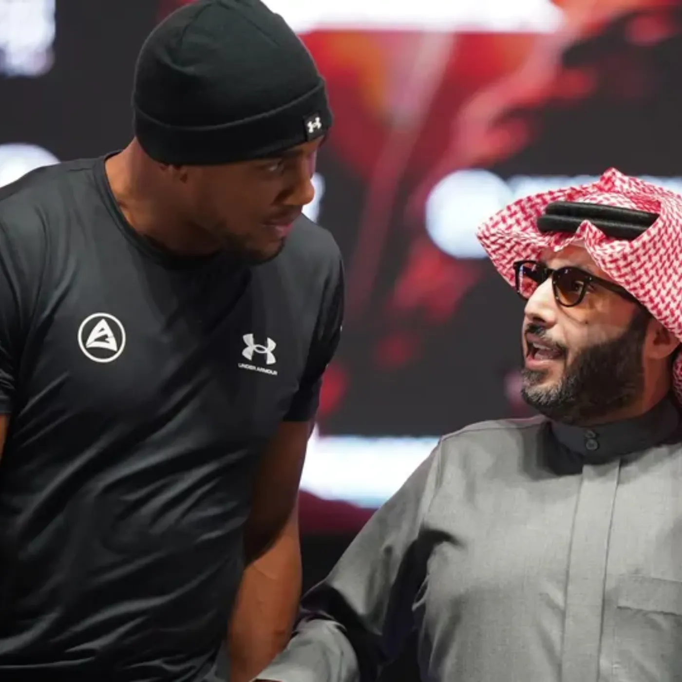 image_67aeea02b2938 Dereck Chisora Targets Anthony Joshua for a Blockbuster Showdown – A Desperate Gamble After Tyson Fury’s Exit