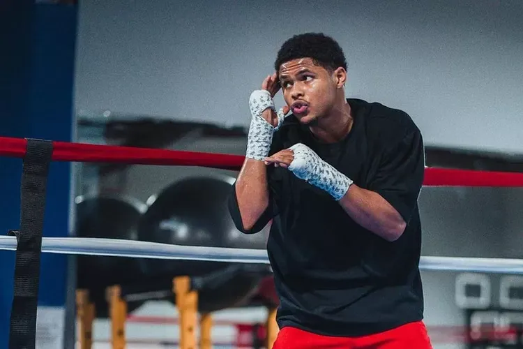 image_67b55293f0968 Shakur Stevenson continued to promote his career as Floyd Schofield withdrew from their very expected match. News about the withdrawal of Schofield sent ripples through the boxing community