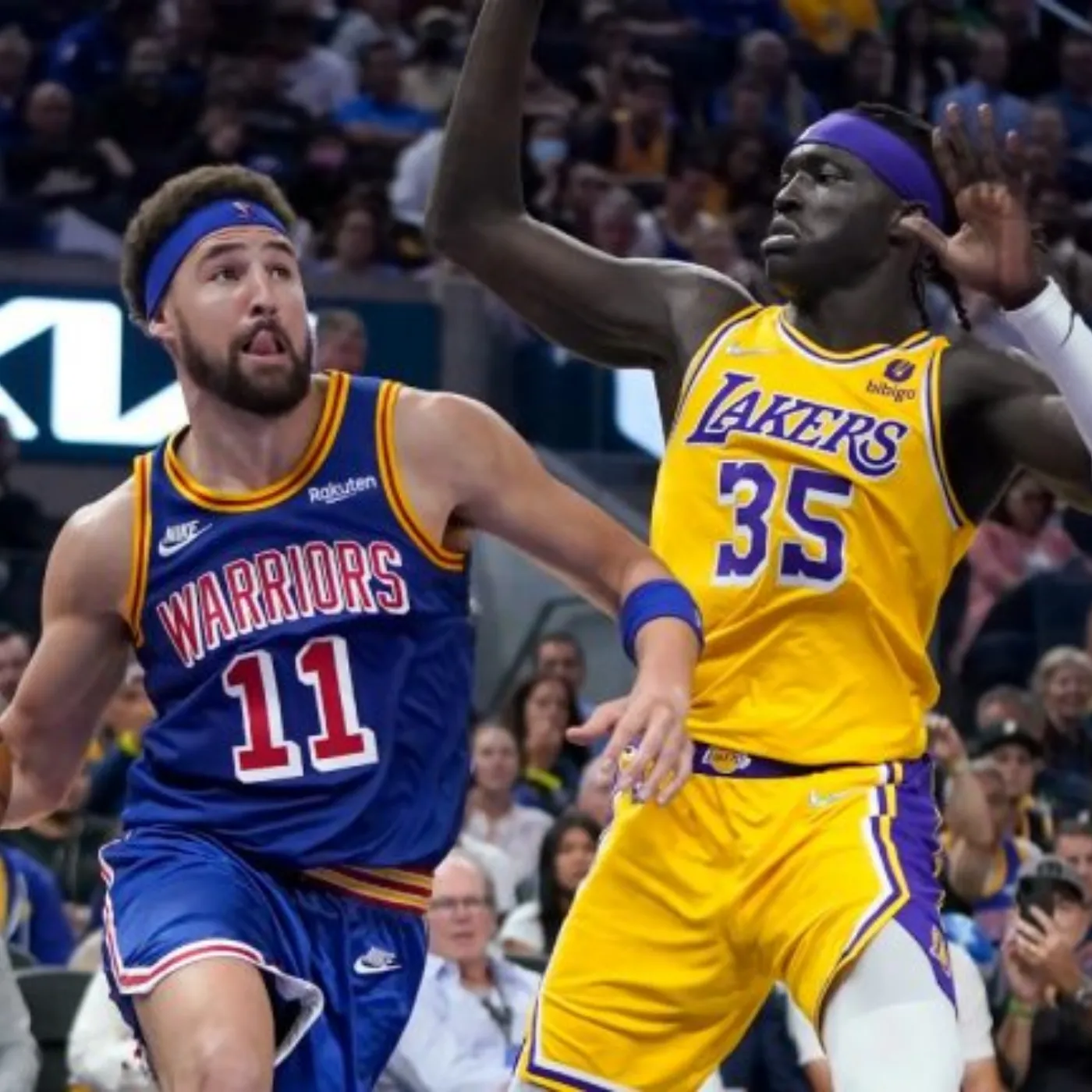 image_67b6a432df09e Klay Thompson Stuns the Court with Deep-Range Shooting Against Intense Defense