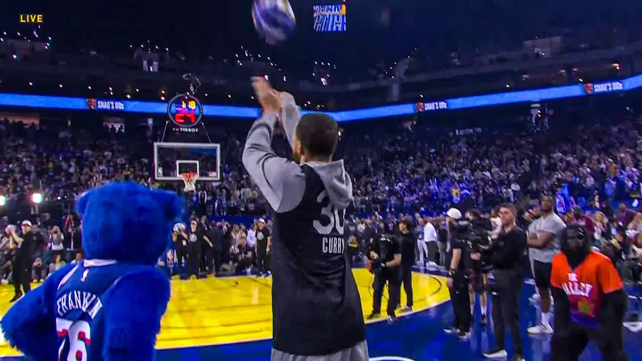 image_67b6d2634a569 Klay Thompson Torches Kids in 3-Point Shootout, Taunts 'Em Like an NBA Rival