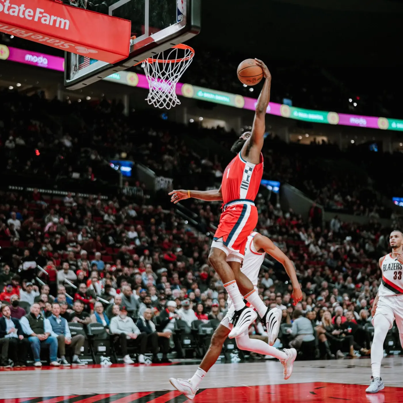 image_67b8395e52a49 The Beard Stays Hot! James Harden Impresses with 24 Points, 8 Assists vs. Bucks!