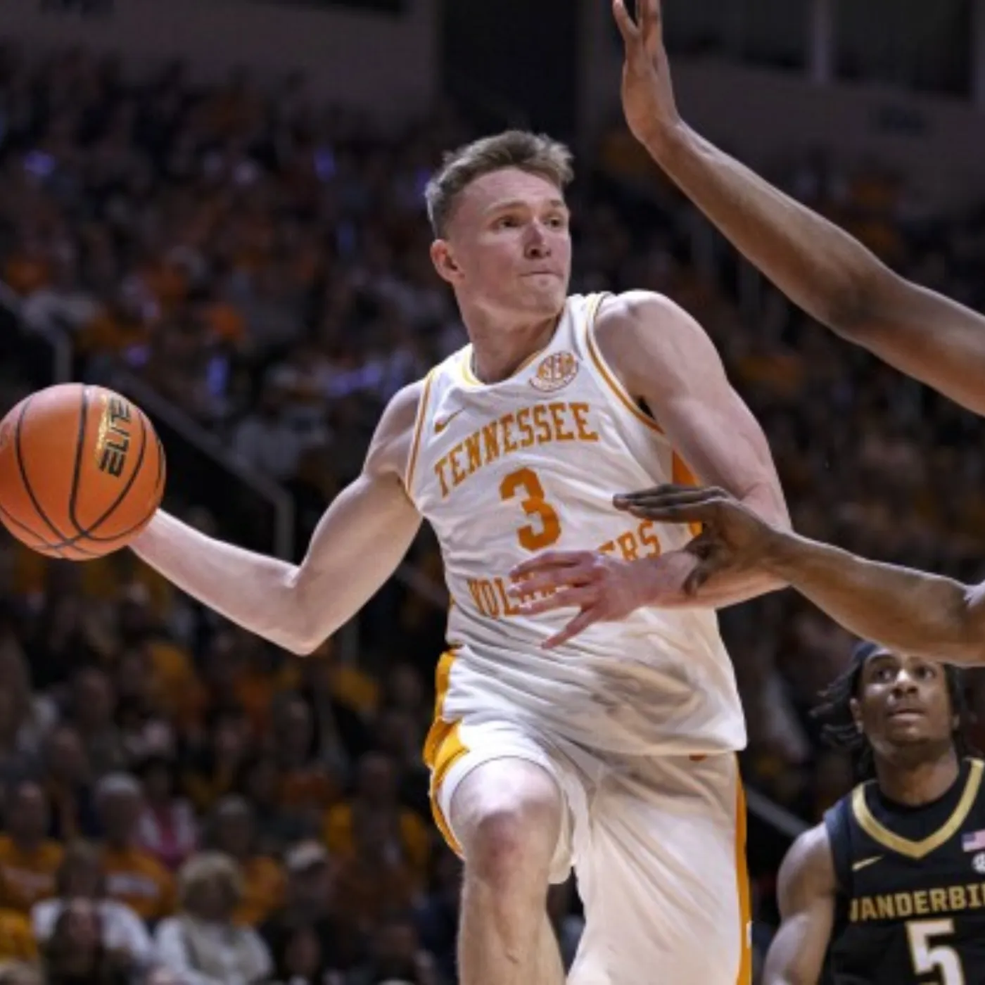 image_67b83c218853d Dalton Knecht Is on Fire! Rising NBA Draft Star Leads No. 5 Vols to Glory!